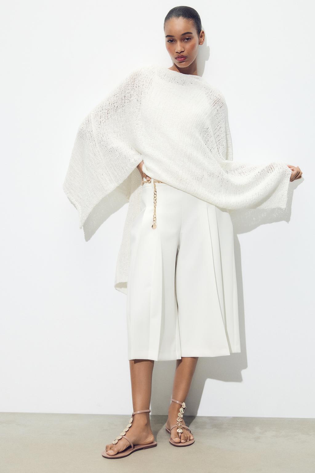 Long Pleated Bermuda Shorts with Belt