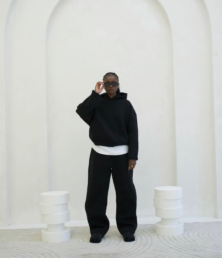 SET MONOCHROME JOGGING & HOODIES