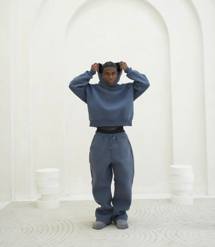 SET MONOCHROME JOGGING & HOODIES