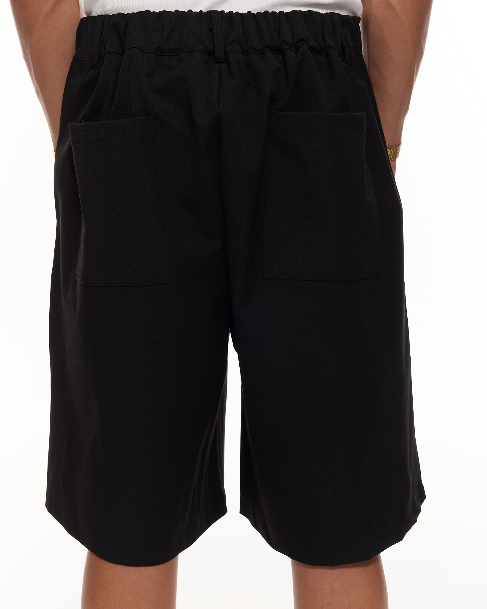 Pleated Straight-Leg Shorts – ZALANA™