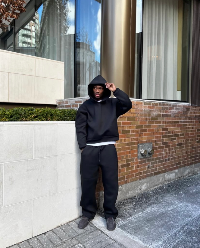 SET MONOCHROME JOGGING & HOODIES